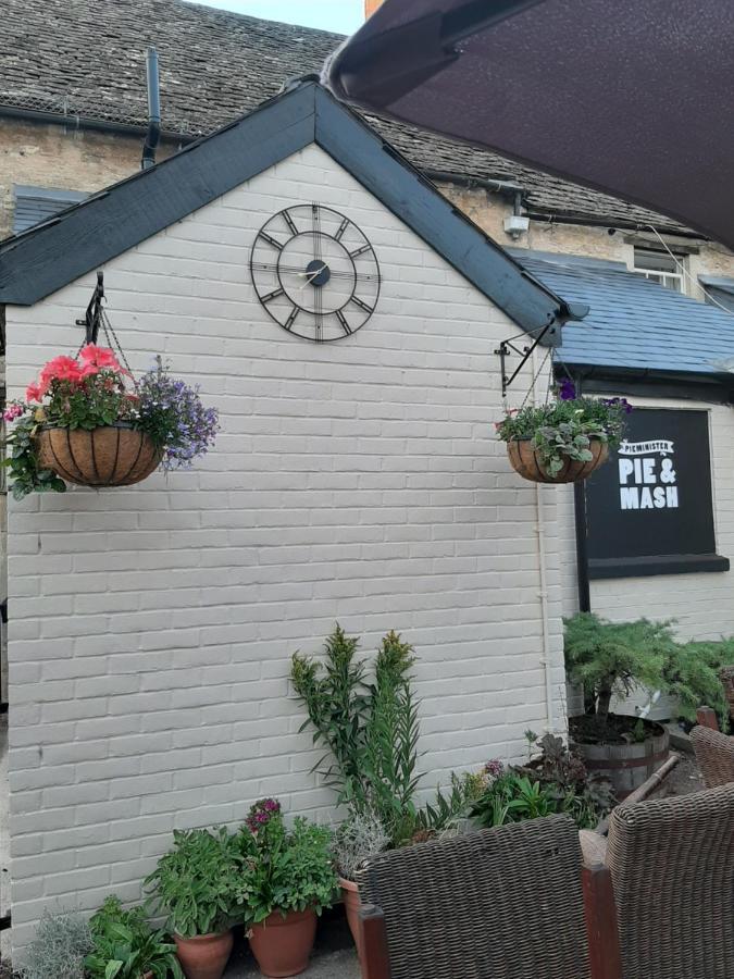 The Swan Hotel Eynsham Kültér fotó